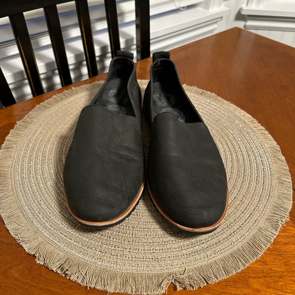 Sorel slip on loafers, size 10